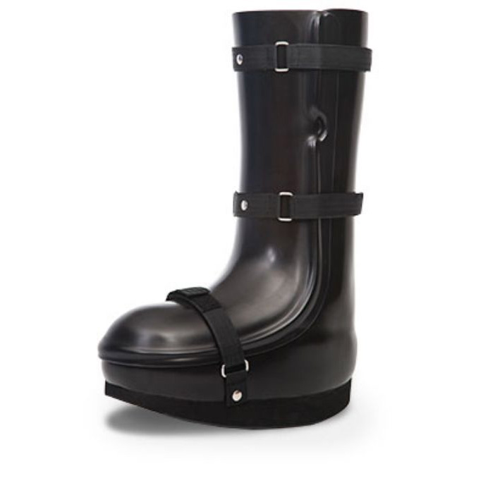 AXIS Custom CROW Boot